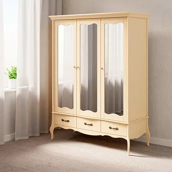 Шкаф Лебо  3х дверный с зеркальными дверями купить в Москве - фото №1 Шкаф Лебо  3х дверный с зеркальными дверями купить в Москве - фото №1